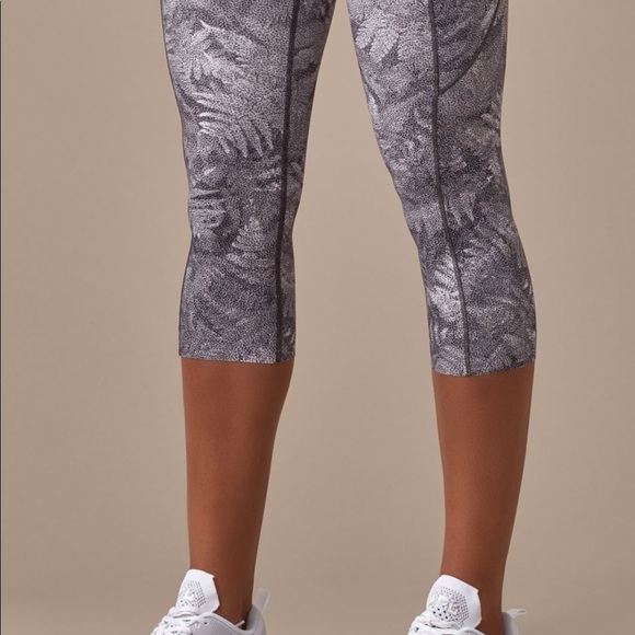 Lululemon Fast & Free Crop (19") - Kindred Spirit Alpine White Multi size 4 - Picture 14 of 16